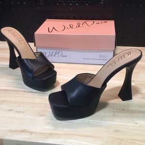 New WB Woman’s Wild Pair Black Women's Platform Heels